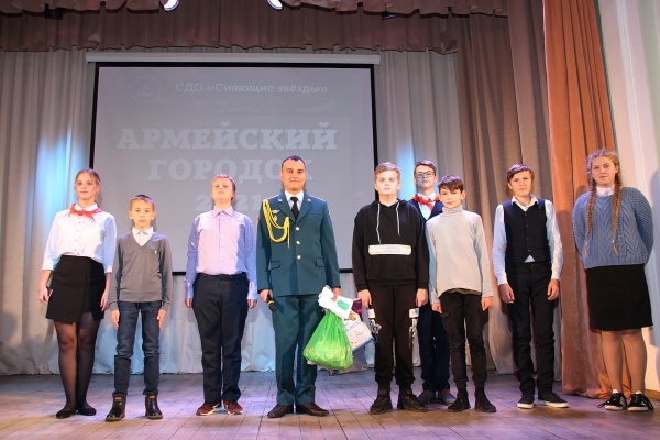 вручение подарков3.JPG